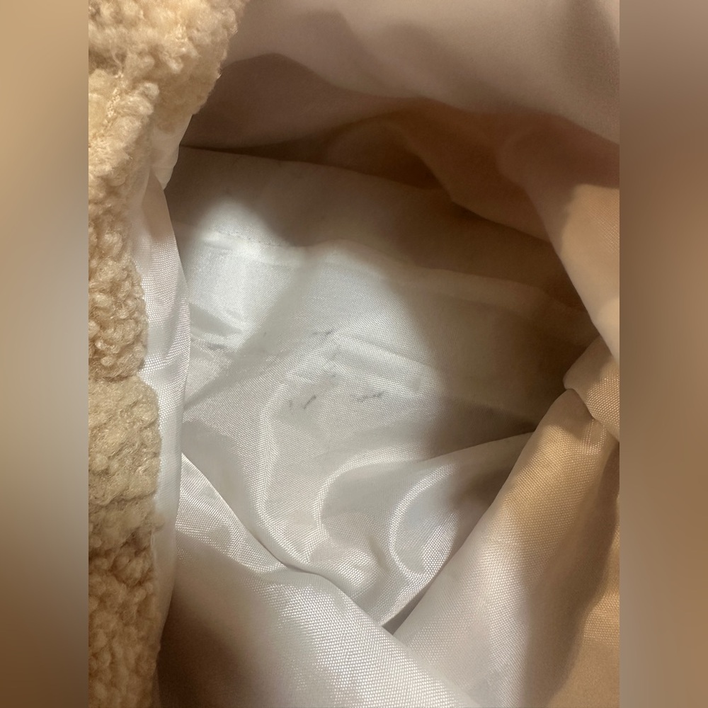 Cozy Cream Sherpa Tote Bag - Picture 7 of 8